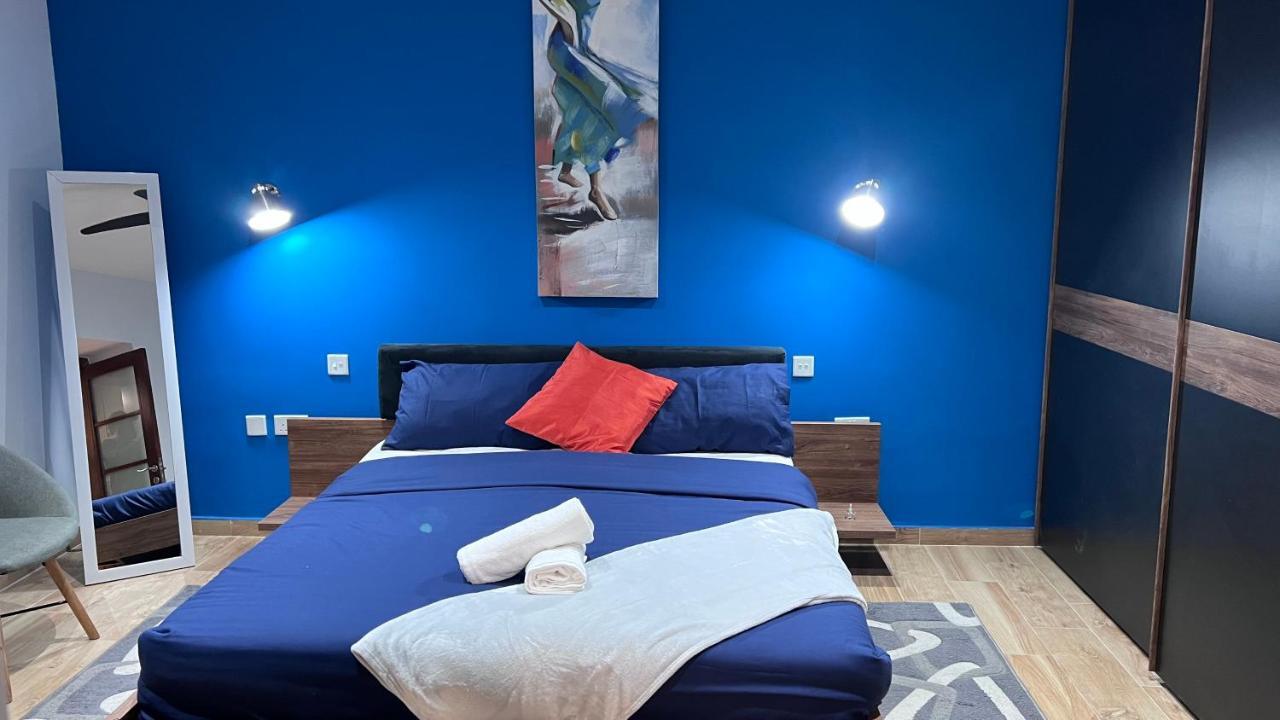 Flat In Валетта Экстерьер фото